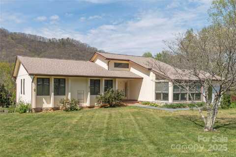 196 Timberline Drive, Maggie Valley, NC 28751