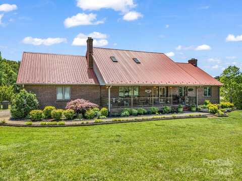 2251 Old Applewood Lane, Iron Station, NC 28080