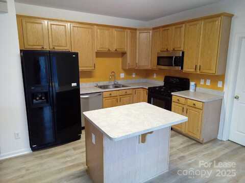 3814 Staunton Road, Matthews, NC 28105