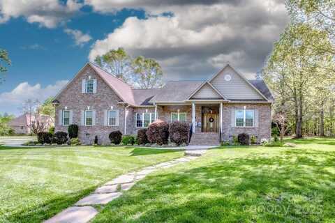 227 Donsdale Drive, Statesville, NC 28625