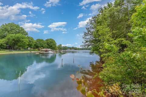7525 Windy Pine Circle, Denver, NC 28037