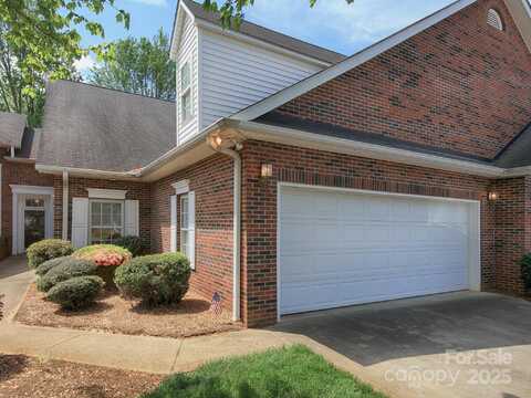 1520 Royalty Circle, Statesville, NC 28625