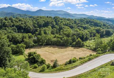 000 Micaville Loop, Burnsville, NC 28714