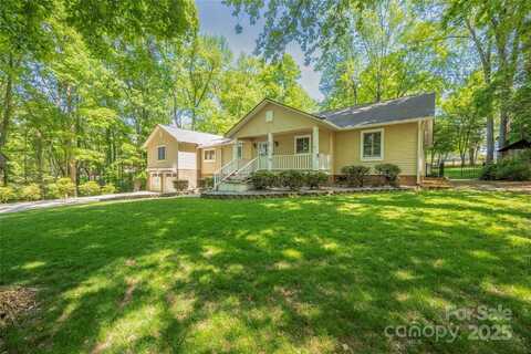 7888 Golf Course Drive N, Denver, NC 28037