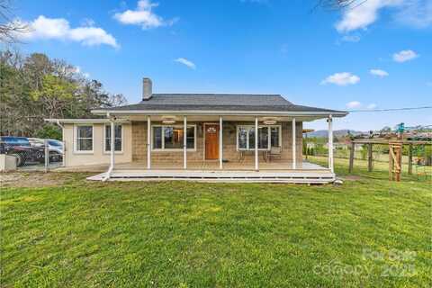 224 Laycock Road, Hendersonville, NC 28792
