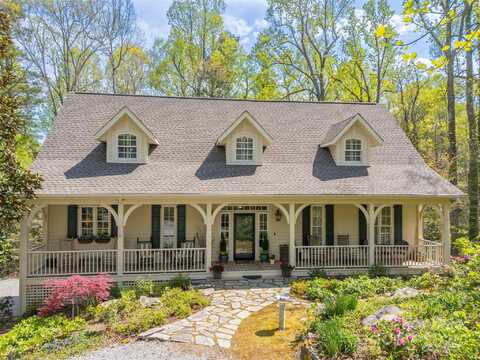 470 Henderson Street, Saluda, NC 28773