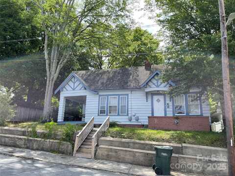 81 Academy Avenue NW, Concord, NC 28025