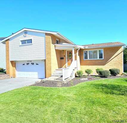 1716 Shelburne Place, Johnstown, PA 15905