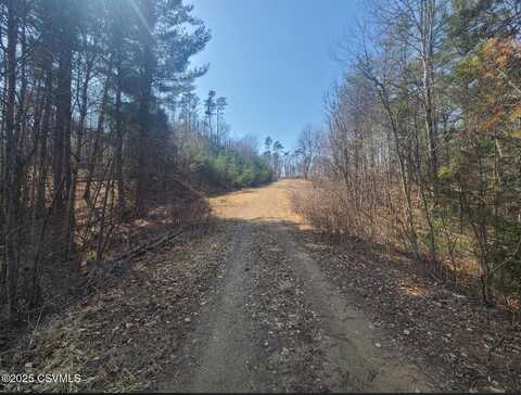 HOLLOW Road, Lewisburg, PA 17837
