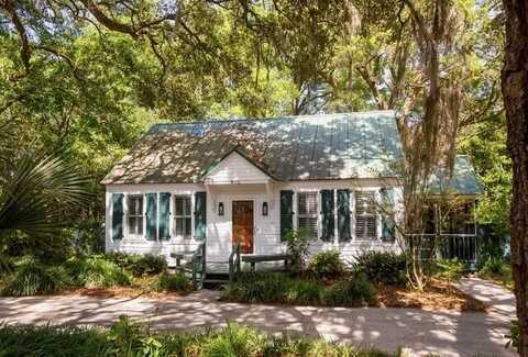 622 Venning Street, Mc Clellanville, SC 29458
