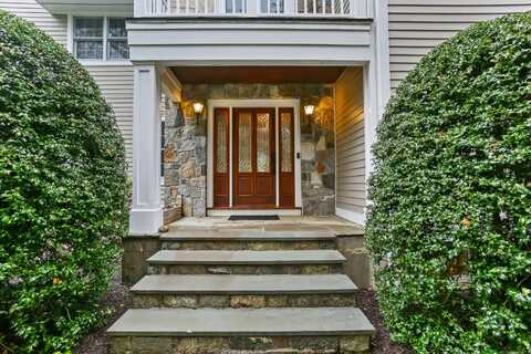 9 Blue Spruce Circle, Weston, CT 06883