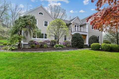 9 Blue Spruce Circle, Weston, CT 06883