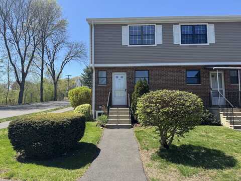 345 Hampton Court, Newington, CT 06111
