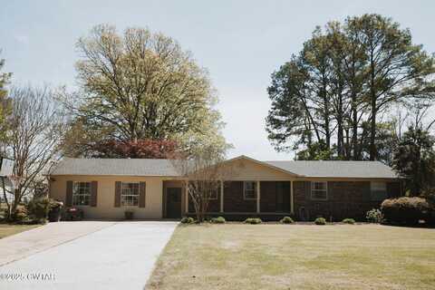 2113 Randall Road, Dyersburg, TN 38024