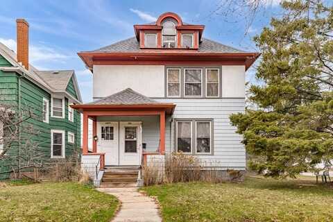 1201 N 16th St, Superior, WI 54880
