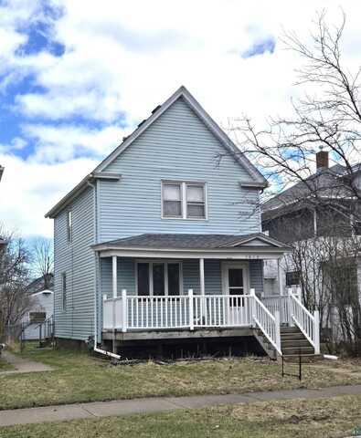 1016 Cumming Ave, Superior, WI 54880