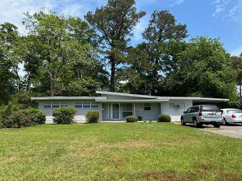 1104 Valley Forge Rd, Dothan, AL 36301