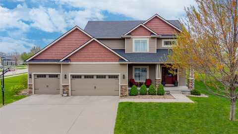 220 Balfour Drive, Norwalk, IA 50211