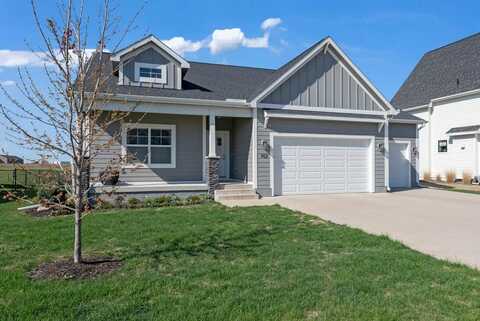 402 NW Reinhart Drive, Ankeny, IA 50023