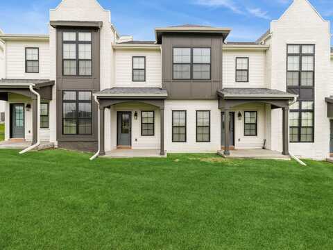 14142 Wilden Drive, Urbandale, IA 50323