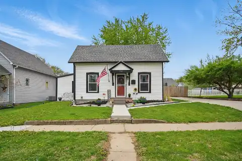 714 E Robinson Street, Knoxville, IA 50138