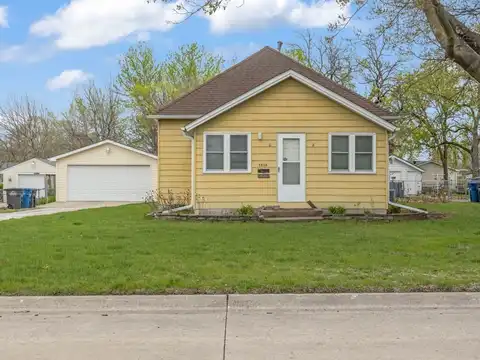 1313 Rose Avenue, Des Moines, IA 50315
