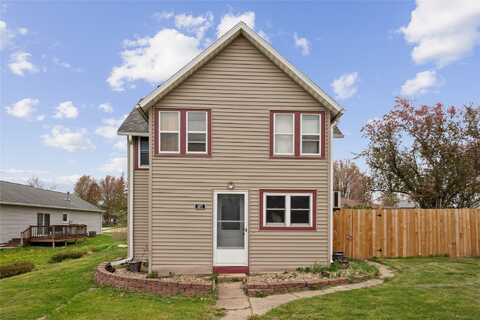 607 4th Street SW, State Center, IA 50247