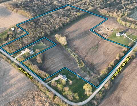 01 38th Avenue, Norwalk, IA 50211