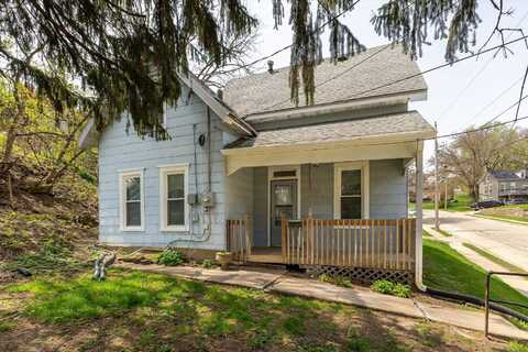 2629 Broadway, Dubuque, IA 52001