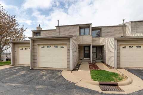 2844 Oak Meadow, Dubuque, IA 52003