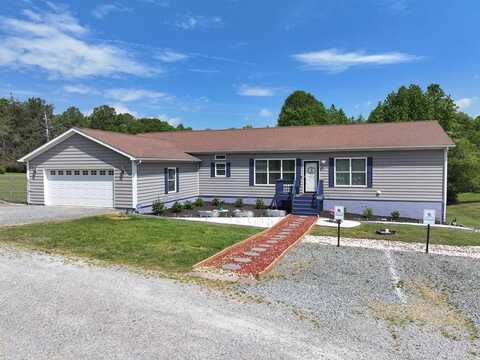 304 SONG BIRD LN, Danville, VA 24540