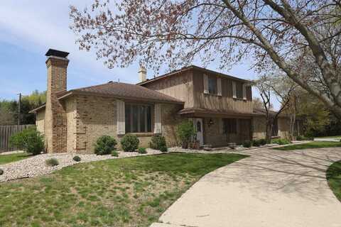 1661 Brookwood Drive, Elkhart, IN 46514