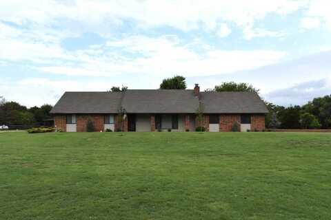 930 Bryan Dr, Enid, OK 73701