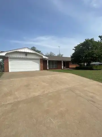 2731 N Jefferson, Enid, OK 73701