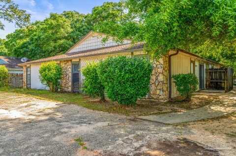 6802 Tiki Ln, Pensacola, FL 32503