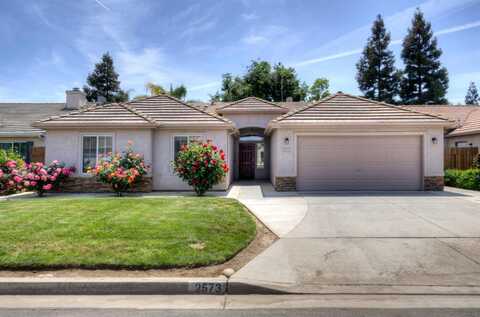 2573 Skyview Avenue E, Fresno, CA 93720