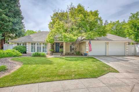 505 Mallard Circle E, Fresno, CA 93619
