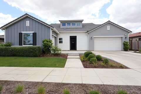 1008 Treasure Hills Drive, Madera, CA 93636