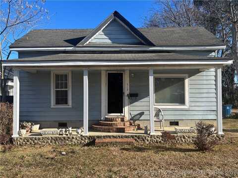 713 E Divine Street, Dunn, NC 28334
