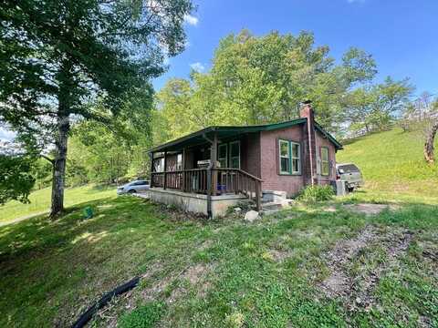 387 Sheeprock Cove Road, Whittier, NC 28789