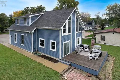 6584 E Bayshore Road, Marblehead, OH 43440