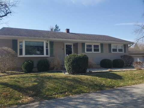 13 Sycamore Woods Lane, Tiffin, OH 44883
