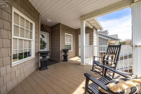 2892 Whispering Shores Drive, Vermilion, OH 44089