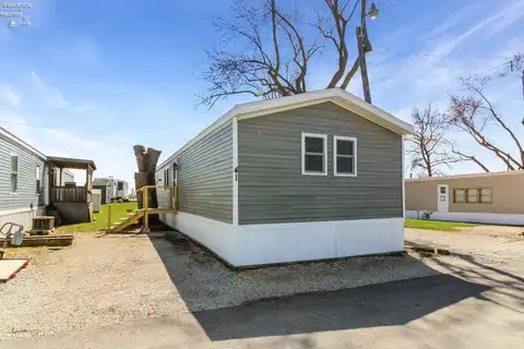 265 S Meachem, Port Clinton, OH 43452