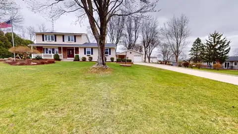 90 Bethany Drive, Fremont, OH 43420