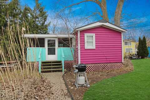 1233 Fox, Middle Bass Island, OH 43446