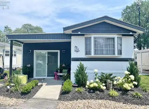 999 N Buck Road, Marblehead, OH 43440