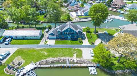 1909 N Nan Avenue, Marblehead, OH 43440