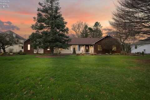 3211 Stonewood Drive, Sandusky, OH 44870