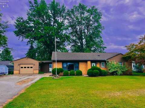 2350 E Sand Road, Port Clinton, OH 43452